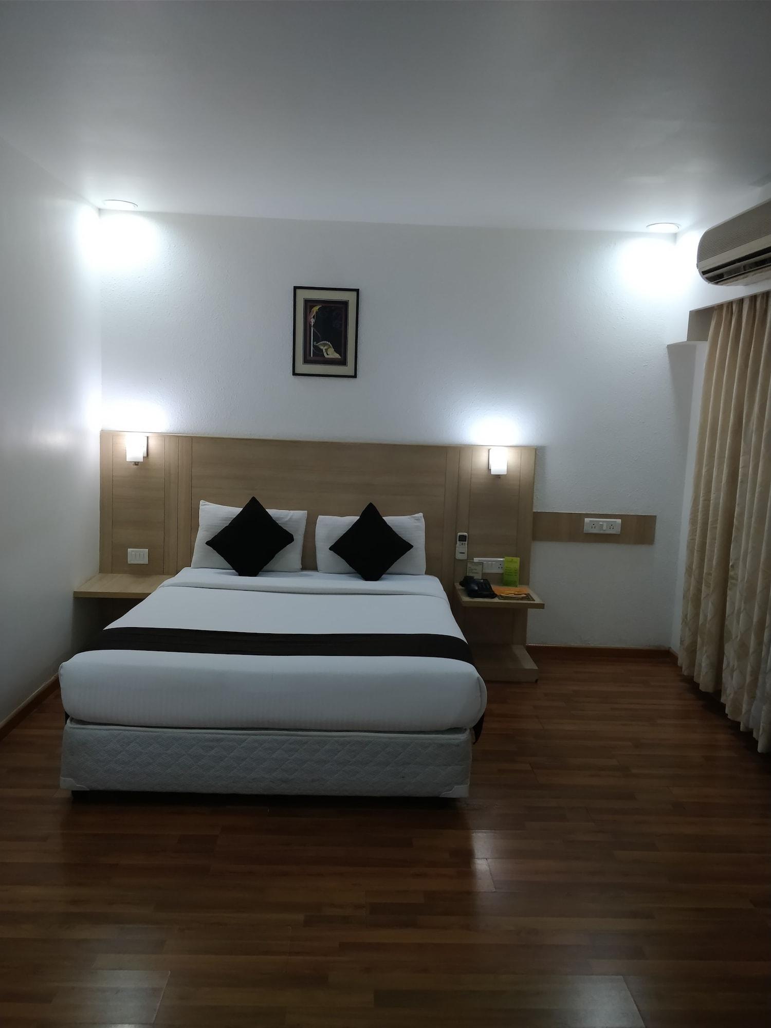 Hotel Ambient Turret Bangalore Extérieur photo