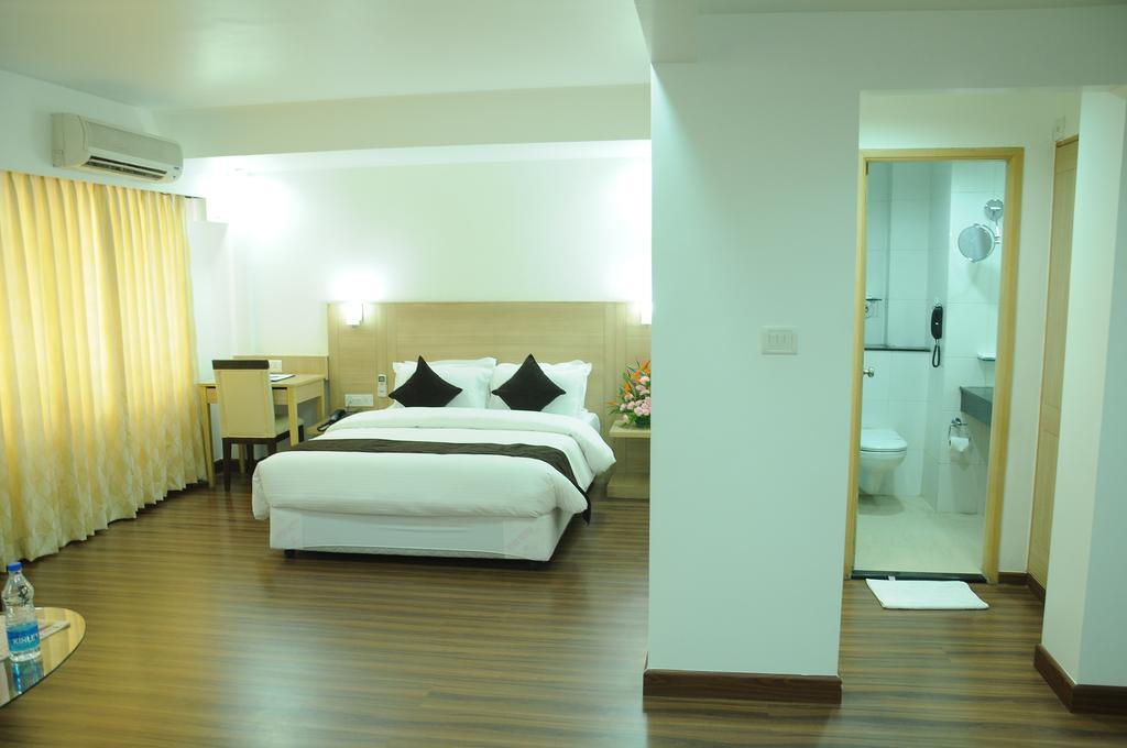 Hotel Ambient Turret Bangalore Chambre photo