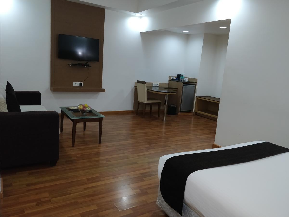Hotel Ambient Turret Bangalore Extérieur photo