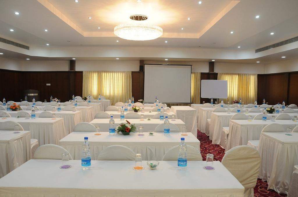 Hotel Ambient Turret Bangalore Extérieur photo