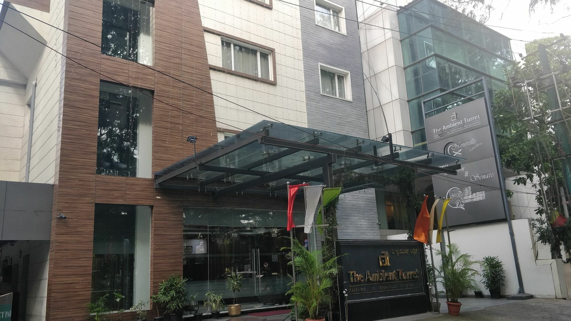 Hotel Ambient Turret Bangalore Extérieur photo