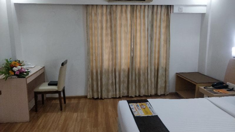 Hotel Ambient Turret Bangalore Extérieur photo